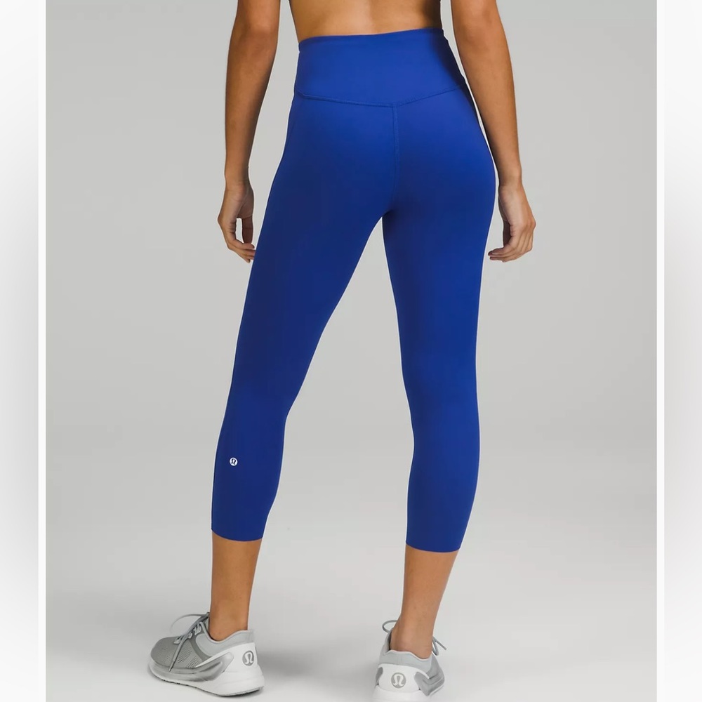 Lululemon Base Pace 23